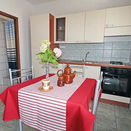 Apartments By The Sea Vinjerac, Zadar - 5824 Виньерац