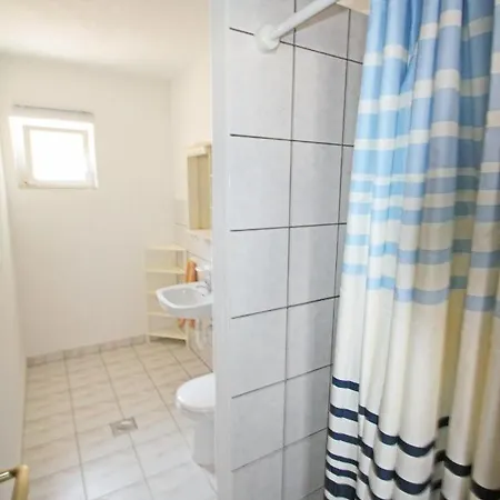 Апартаменты Apartments By The Sea Vinjerac, Zadar - 5824 Виньерац
