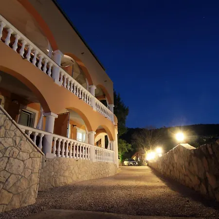 Apartments By The Sea Vinjerac, Zadar - 5824 Апартаменты *